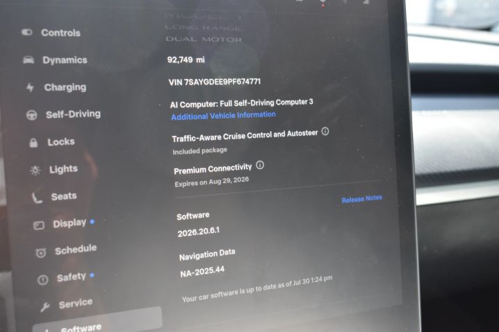 tesla model y 2025 7SAYGDED7SF251994 image tesla model y 2025 7SAYGDED7SF251994 image